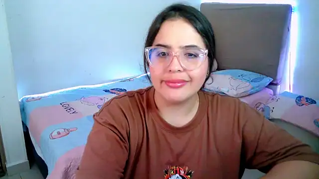 Snapshot of _alicia_z chatting on 02-11-25, 09:35 alicia z online show from 02-11-25, 09:35