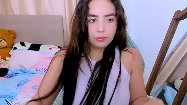 Snapshot of _alicia_z chatting on 02-10-26, 04:27 alicia z online show from 02-10-26, 04:27