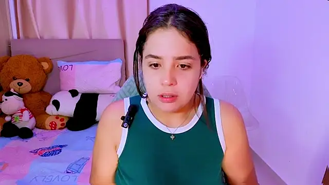 Snapshot of _alicia_z chatting on 03-03-26, 08:20 alicia z online show from 03-03-26, 08:20