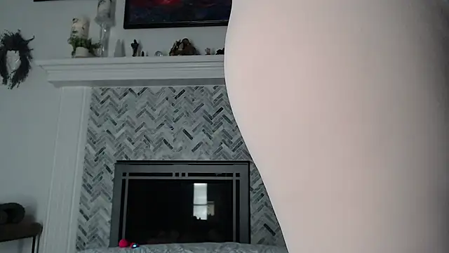 AuroraWillows online show from 02-12-26, 07:25