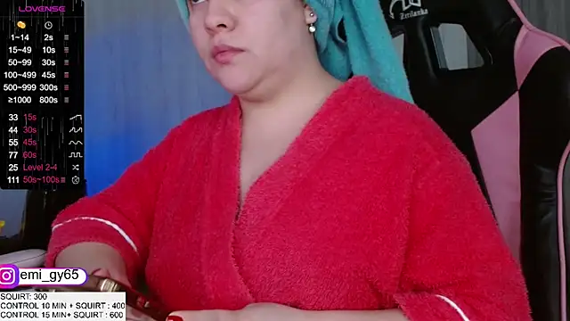 Snapshot of emilyn_grey1 chatting on 10-14-25, 03:46 emilyn grey1 online show from 10-14-25, 03:46