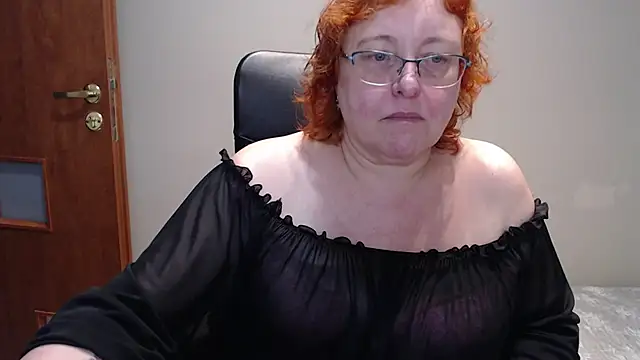 Snapshot of JoannaAndNeighbour chatting on 01-14-25, 08:31 JoannaAndNeighbour online show from 01-14-25, 08:31