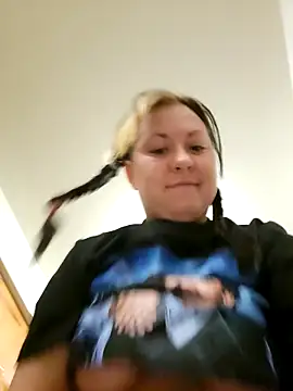 ImpressYouDaily online show from 02-24-26, 01:09