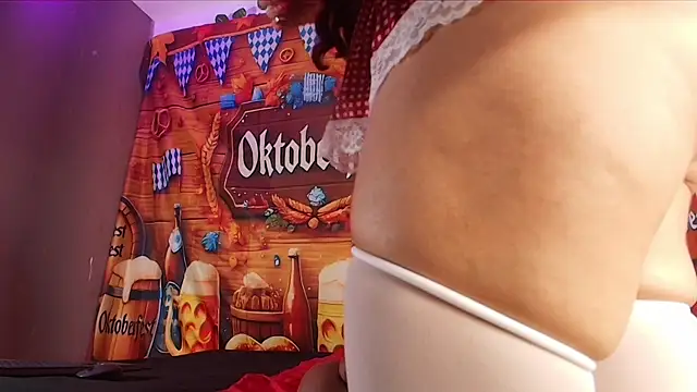 Snapshot of zzoe_ chatting on 09-23-25, 03:09 zzoe online show from 09-23-25, 03:09