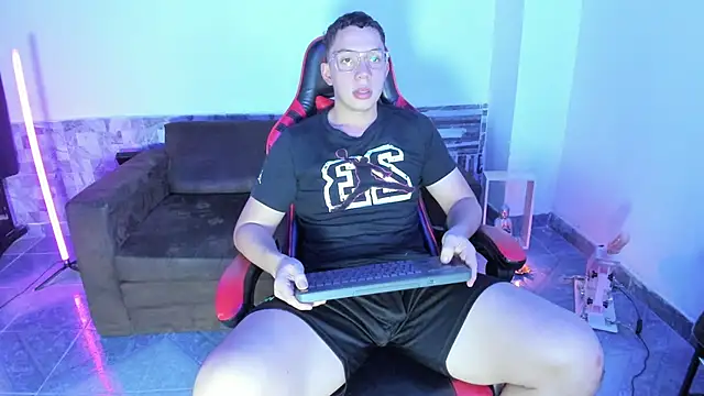 davinalhot online show from 04-07-26, 08:15