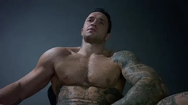 Snapshot of Mr_YourGod chatting on 12-16-24, 03:11 Mr YourGod online show from 12-16-24, 03:11