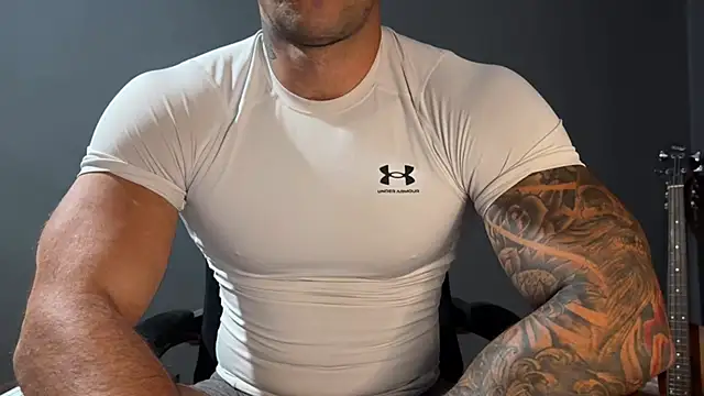 Snapshot of Mr_YourGod chatting on 09-16-25, 05:52 Mr YourGod online show from 09-16-25, 05:52