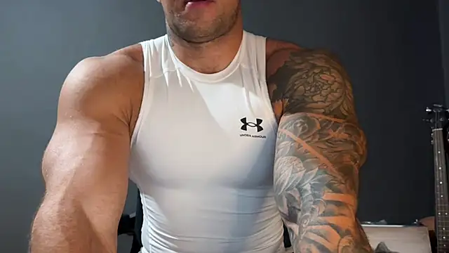 Snapshot of Mr_YourGod chatting on 09-19-25, 07:10 Mr YourGod online show from 09-19-25, 07:10