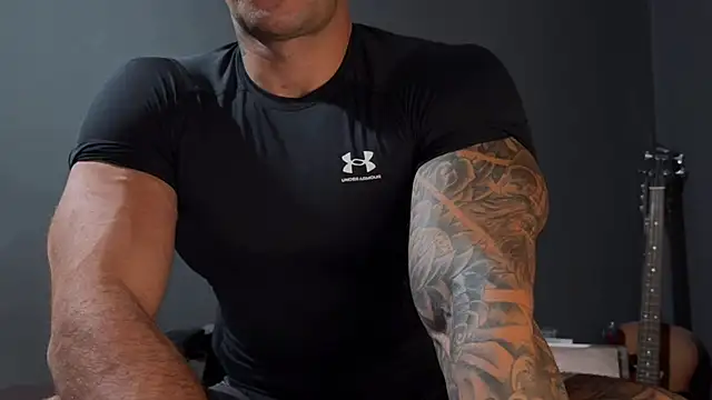 Snapshot of Mr_YourGod chatting on 10-01-25, 06:30 Mr YourGod online show from 10-01-25, 06:30