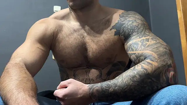 Snapshot of Mr_YourGod chatting on 11-15-25, 06:22 Mr YourGod online show from 11-15-25, 06:22