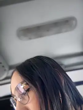 Snapshot of __IRIS__ chatting on 10-09-25, 03:32 IRIS online show from 10-09-25, 03:32