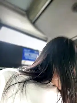 Snapshot of __IRIS__ chatting on 11-06-25, 02:40 IRIS online show from 11-06-25, 02:40