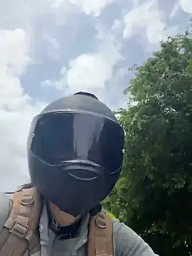 alicewonder09 online show from 04-17-26, 07:17