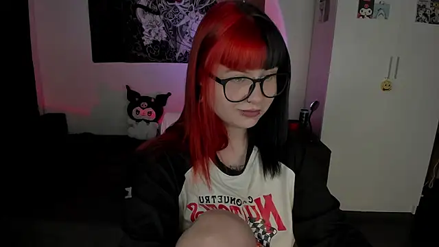 t0riayun0 online show from 03-20-25, 10:29