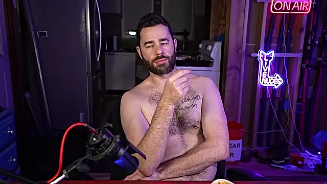 Snapshot of Fastflogger1 chatting on 12-13-24, 05:38 Fastflogger1 online show from 12-13-24, 05:38