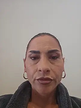 Snapshot of SensyTV chatting on 06-18-26, 06:24 SensyTV online show from 06-18-26, 06:24