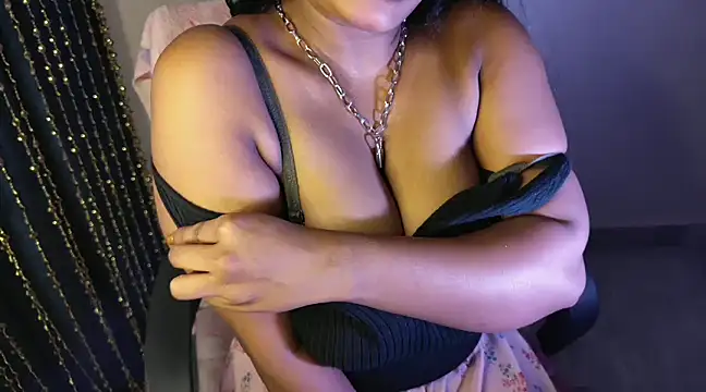 Snapshot of Your_Devika chatting on 01-10-25, 11:00 Your Devika online show from 01-10-25, 11:00