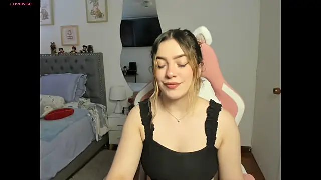 Snapshot of samysweet_8 chatting on 12-10-24, 02:28 samysweet 8 online show from 12-10-24, 02:28