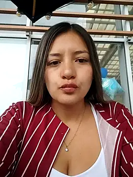 Snapshot of alana_69 chatting on 03-15-25, 04:54 alana 69 online show from 03-15-25, 04:54