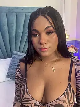 Snapshot of Sara_Boom chatting on 01-25-25, 06:12 Sara Boom online show from 01-25-25, 06:12