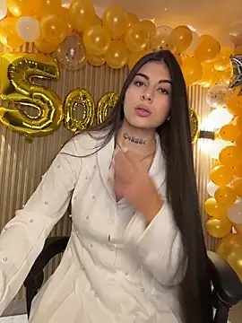 Sarasanders 4 online show from 12-20-25, 05:58