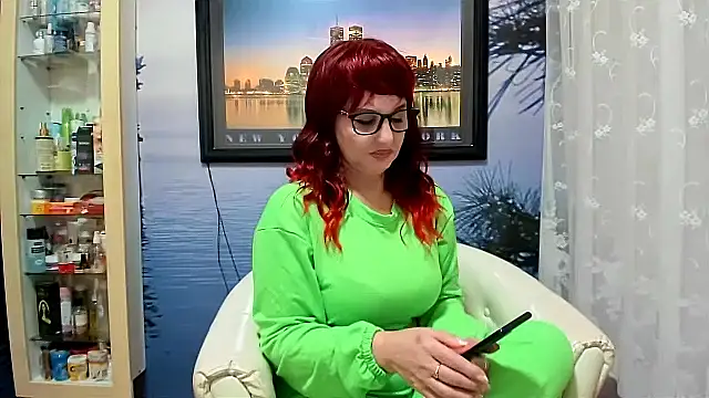 Snapshot of Mature4you44 chatting on 02-04-25, 10:21 Mature4you44 online show from 02-04-25, 10:21