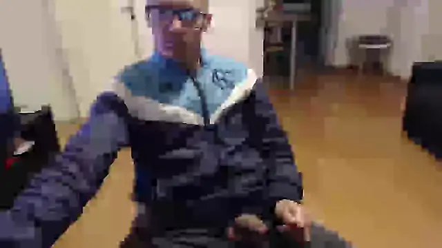 guachin hunk online show from 05-24-26, 08:14