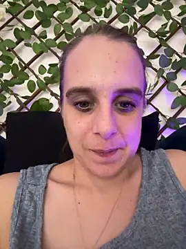 Snapshot of LadyChantale chatting on 12-13-25, 08:47 LadyChantale online show from 12-13-25, 08:47