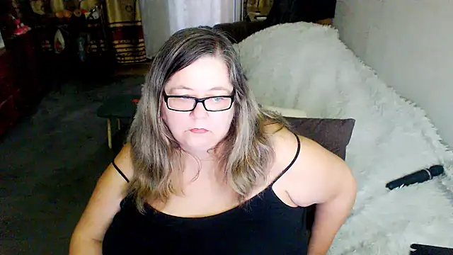 Snapshot of sex2 chatting on 06-11-26, 12:32 sex2 online show from 06-11-26, 12:32