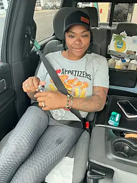 HaloRodeoLover2 online show from 03-27-26, 06:29