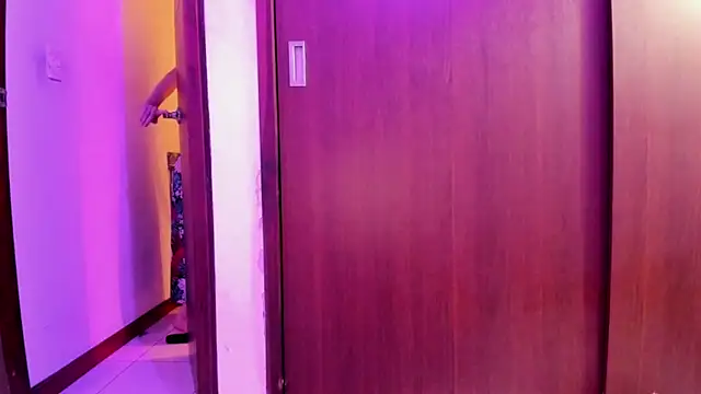  Lunnaa  online show from 12-30-24, 01:48