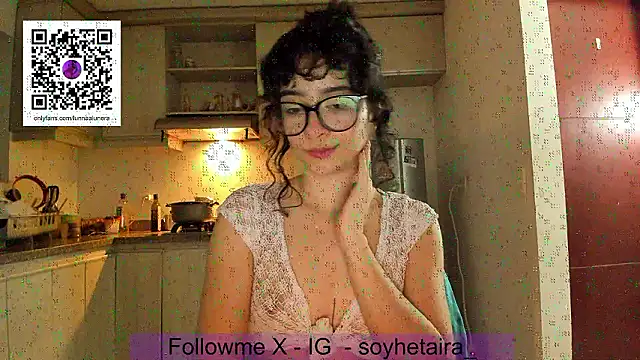 Snapshot of _Lunnaa_ chatting on 01-18-26, 12:47 Lunnaa online show from 01-18-26, 12:47