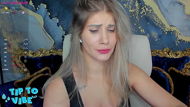 Snapshot of CassandraGood chatting on 12-13-24, 11:28 CassandraGood online show from 12-13-24, 11:28