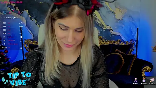 Snapshot of CassandraGood chatting on 12-26-24, 06:41 CassandraGood online show from 12-26-24, 06:41