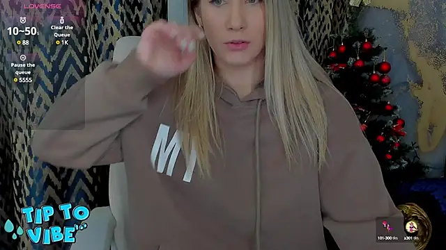 Snapshot of CassandraGood chatting on 01-19-25, 06:42 CassandraGood online show from 01-19-25, 06:42