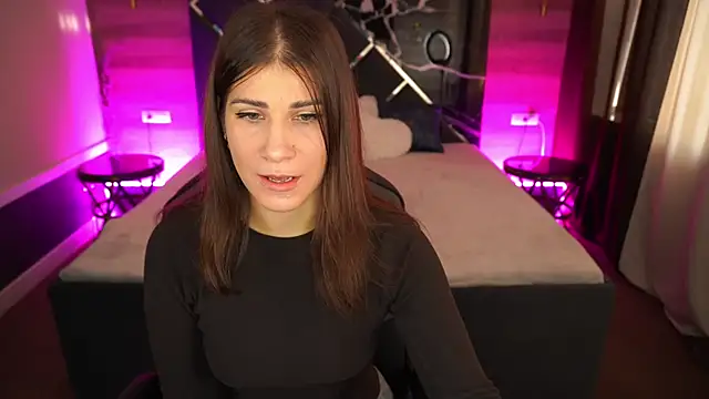 Snapshot of CassandraGood chatting on 11-14-25, 07:29 CassandraGood online show from 11-14-25, 07:29