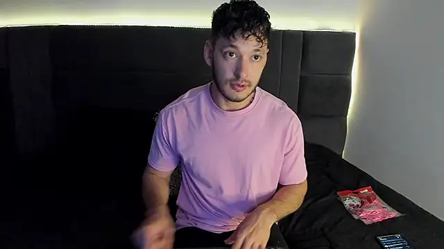 alejandro  2 online show from 10-11-25, 02:37