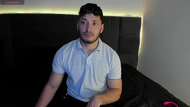 alejandro  2 online show from 10-14-25, 03:35