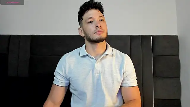 alejandro  2 online show from 04-14-26, 06:36