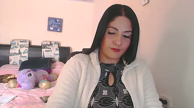 Snapshot of sahtlove1 chatting on 02-06-25, 06:13 sahtlove1 online show from 02-06-25, 06:13