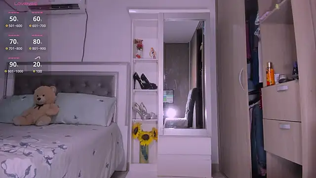 sharonDulce online show from 03-10-25, 12:51