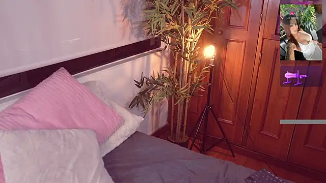 Lucy fit online show from 10-11-25, 05:17