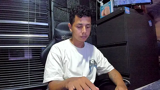 Snapshot of boy_bigcock24cm chatting on 06-23-26, 12:52 boy bigcock24cm online show from 06-23-26, 12:52