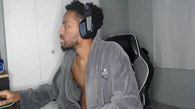 ChrisVacher online show from 12-04-24, 06:22