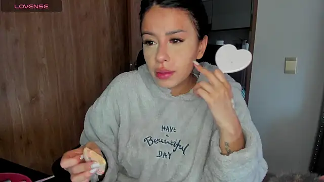 keyn laurent 1 online show from 02-28-25, 10:50