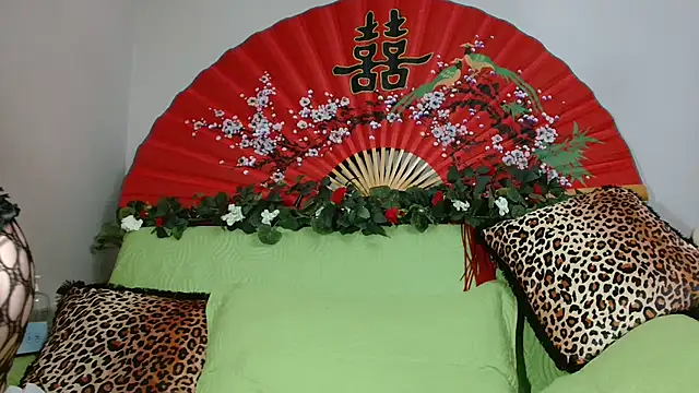 x  KHALEESI  x online show from 04-02-26, 08:06