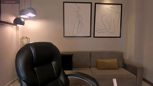 NinaMichelle online show from 07-17-26, 06:13