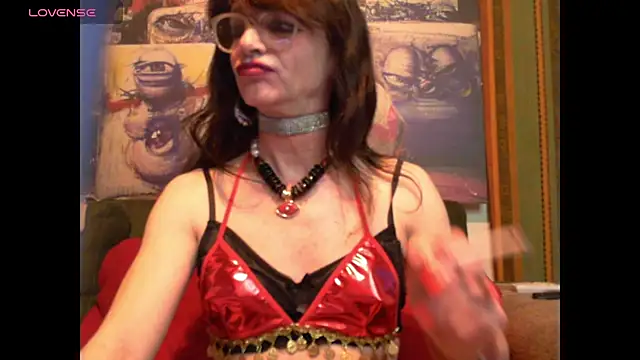 Snapshot of TheBlackWtch chatting on 04-30-26, 05:36 TheBlackWtch online show from 04-30-26, 05:36