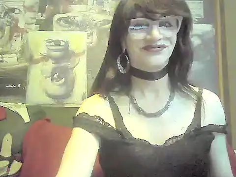 Snapshot of TheBlackWtch chatting on 05-19-26, 10:38 TheBlackWtch online show from 05-19-26, 10:38