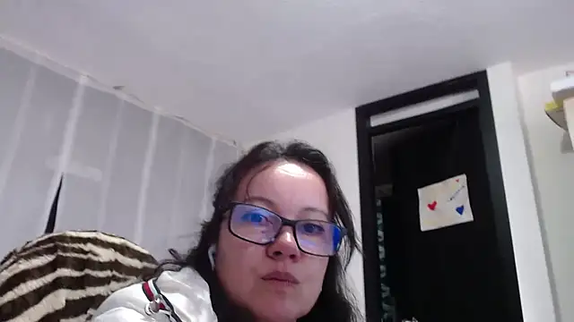 Snapshot of Sonialorens_ chatting on 02-01-25, 03:18 Sonialorens online show from 02-01-25, 03:18